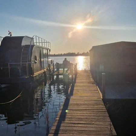 Seeblick Hausboot Sambesi Botel Koenigs Wusterhausen